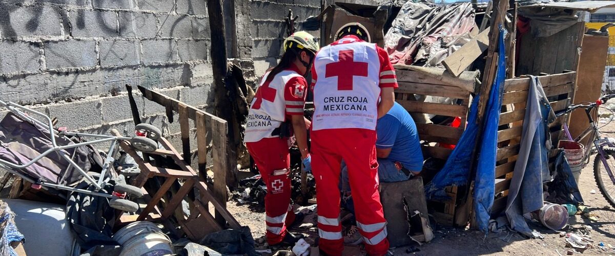 Un accidente dejó a un hombre con heridas en la mano en la colonia Bellavista. Un hecho que involucra clavos expuestos.