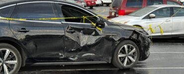 Un policía de Zapopan resultó herido de bala tras un choque en Tlaquepaque. El agresor logró escapar y las autoridades investigan.