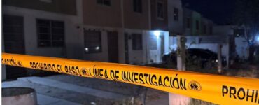 Investigación sobre el asesinato de un exagente en García revela posibles motivaciones en su trabajo como creador de contenido.