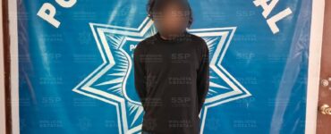 Luis Ángel, un joven de 20 años, fue arrestado en Durango tras ser sorprendido con cristal y efectivo.