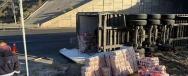 Un volcadura de tráiler y una carambola crean un caos vial en la carretera Saltillo-Monterrey, provocando largas filas.