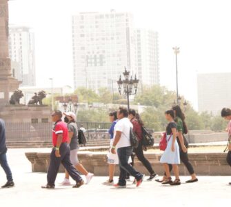 Descubre cómo serán las temperaturas en Monterrey y prepárate para el calor intenso de mañana.