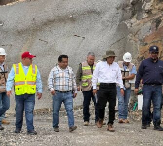La Conagua y Agua y Drenaje de Monterrey detectan ajustes necesarios en la presa Libertad para cumplir con normativas.