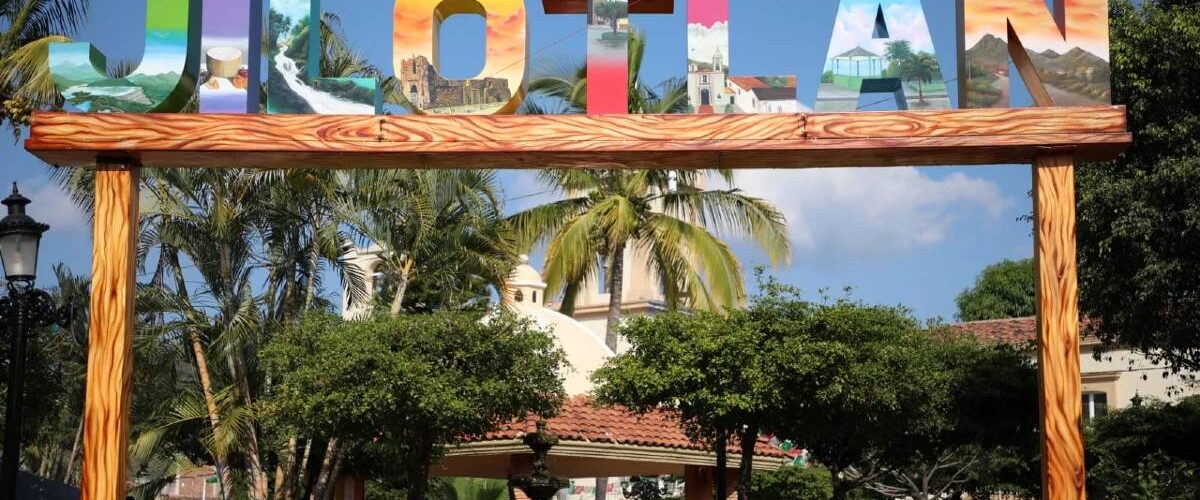 La Fiscalía de Jalisco entrega cuerpos y revela detalles sobre el asesinato de dos hombres en Jilotlán de los Dolores.