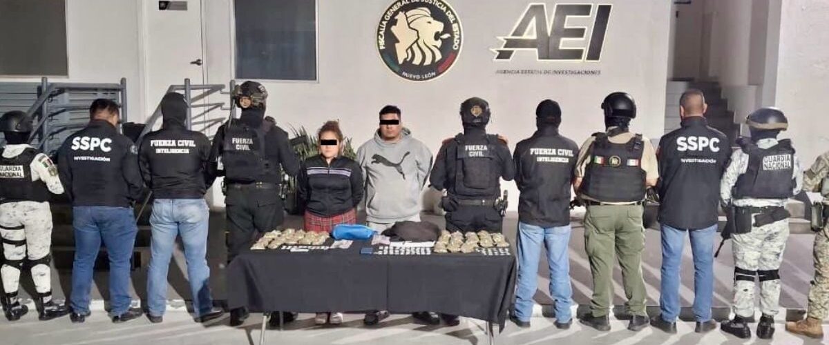 José y Mara son arrestados en Escobedo por narcotráfico, generando preocupación en la comunidad local.