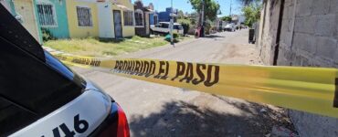 El hallazgo de un cuerpo embolsado en Tlajomulco ha causado gran impacto en la población local y autoridades.
