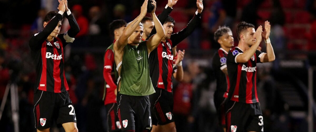 River Plate enfrentará a Carabobo este miércoles en un crucial partido por la Copa Sudamericana que promete emociones.