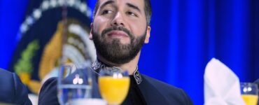 El medio digital El Faro sufre congelamiento de bienes tras denunciar vínculos de Bukele con pandillas en El Salvador.