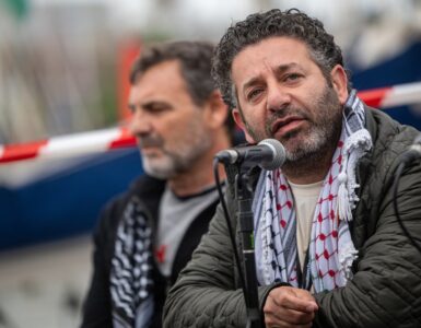 El Gobierno español toma acciones ante la retención de activistas de la Global Sumud Flotilla, incluyendo a Saif Abu Keshek.