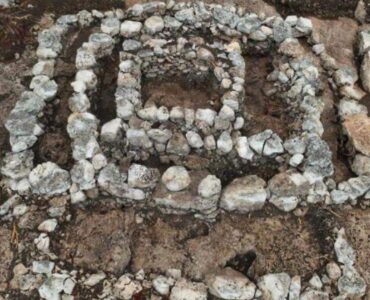Hallazgos mayas continuan sorprendiéndonos en Yucatán durante las obras del Tren Maya, con estructuras antiguas reveladas.