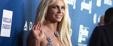 Los extraños comportamientos de Britney Spears en un restaurante de Los Ángeles desatan el caos entre los comensales del lugar.