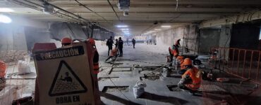 La falta de pagos provoca la renuncia de personal, retrasando la entrega de obras en el Metro de la ciudad.