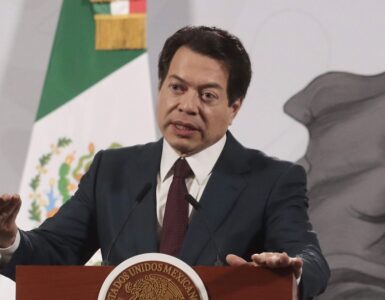 El titular de la SEP, Mario Delgado, destaca el diálogo como clave para abordar la Ley del ISSSTE y la USICAMM.