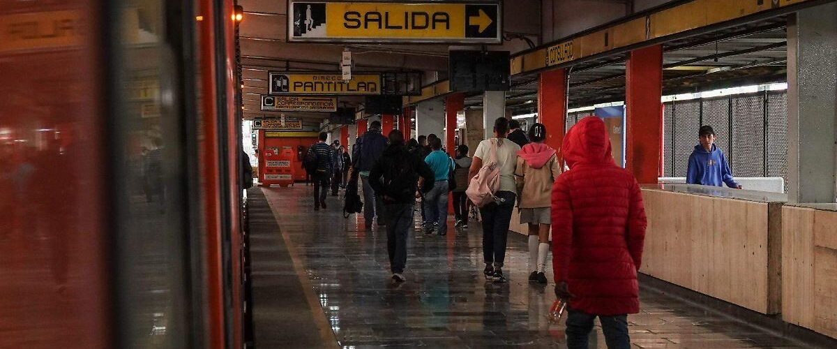 El intenso calor afecta el servicio de la Línea 5 del Metro, limitando recorridos y generando alternativas de transporte.