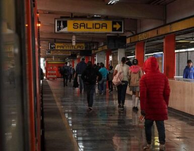 El intenso calor afecta el servicio de la Línea 5 del Metro, limitando recorridos y generando alternativas de transporte.
