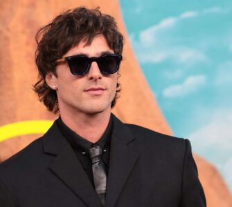 El actor Jacob Elordi, conocido por Euphoria, podría convertirse en el nuevo James Bond, el agente 007 más joven de la saga.
