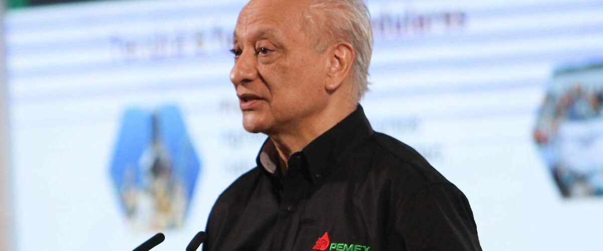 Claudia Sheinbaum destituye a Víctor Rodríguez Padilla y nombra a Juan Carlos Carpio en Pemex ante la caída en producción.