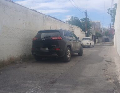 Un nuevo acto de vandalismo cerca del IMSS ha causado conmoción en Torreón, mientras una mujer se dirigía a su cita.