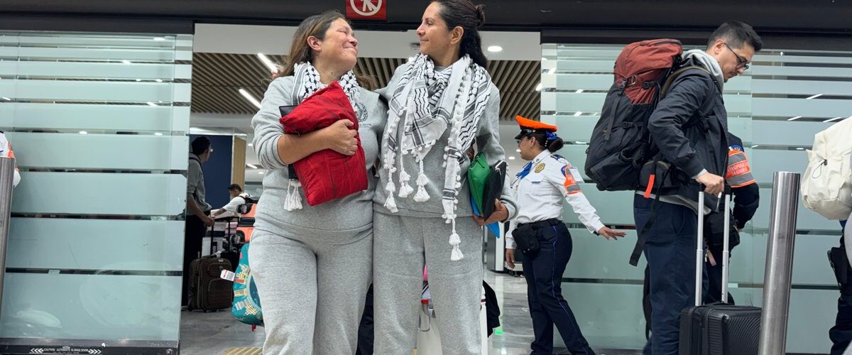 Activistas mexicanas narran sus experiencias de tortura tras intentar llevar ayuda humanitaria a Gaza.