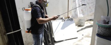 El Gobierno de Escobedo implementa brigadas de fumigación y limpieza para combatir el dengue y otras plagas en la región.