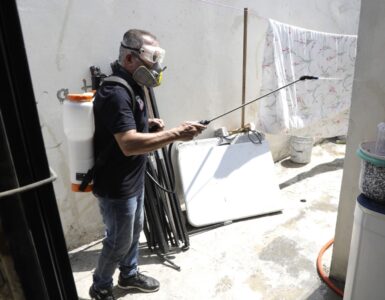 El Gobierno de Escobedo implementa brigadas de fumigación y limpieza para combatir el dengue y otras plagas en la región.