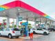 La caída en los precios de la gasolina en Estados Unidos genera preocupación ante nuevas tensiones geopolíticas en Oriente Medio.