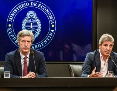 El Gobierno argentino detalla su plan para impulsar sectores económicos rezagados mediante un modelo de crecimiento inclusivo.