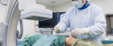 Una innovadora técnica puede aliviar el dolor y mejorar la función en pacientes con artrosis de rodilla resistente a tratamientos.