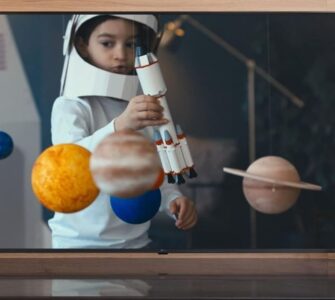 Descubre cómo puedes conseguir un Smart TV a buen precio con el canje de tu viejo televisor.