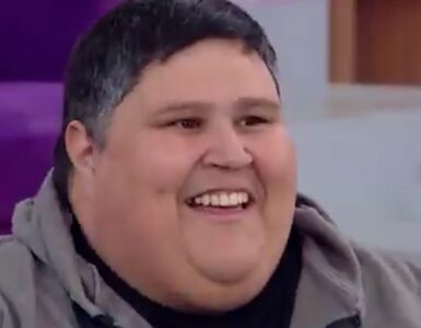 Un exconcursante de Cuestión de Peso revela su transformación al bajar 135 kilos y mejorar su salud y bienestar.