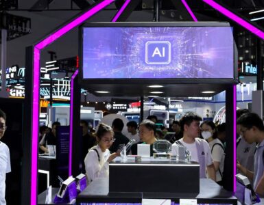 La ONU advierte que la inteligencia artificial multiplicará el uso de energía y agua para 2030, instando a las empresas a actuar.