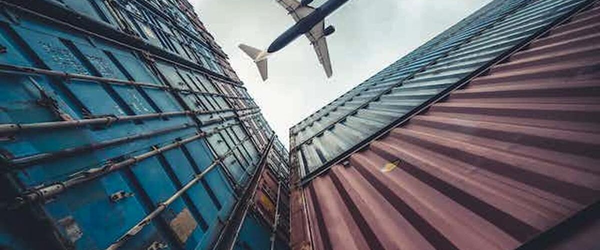 La prolongación de la revisión del T-MEC podría desestabilizar el comercio en México, generando preocupaciones en Norteamérica.