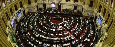La Cámara de Diputados aprobó el proyecto Súper RIGI y acuerdos con holdouts, marcando un paso significativo en la economía argentina.