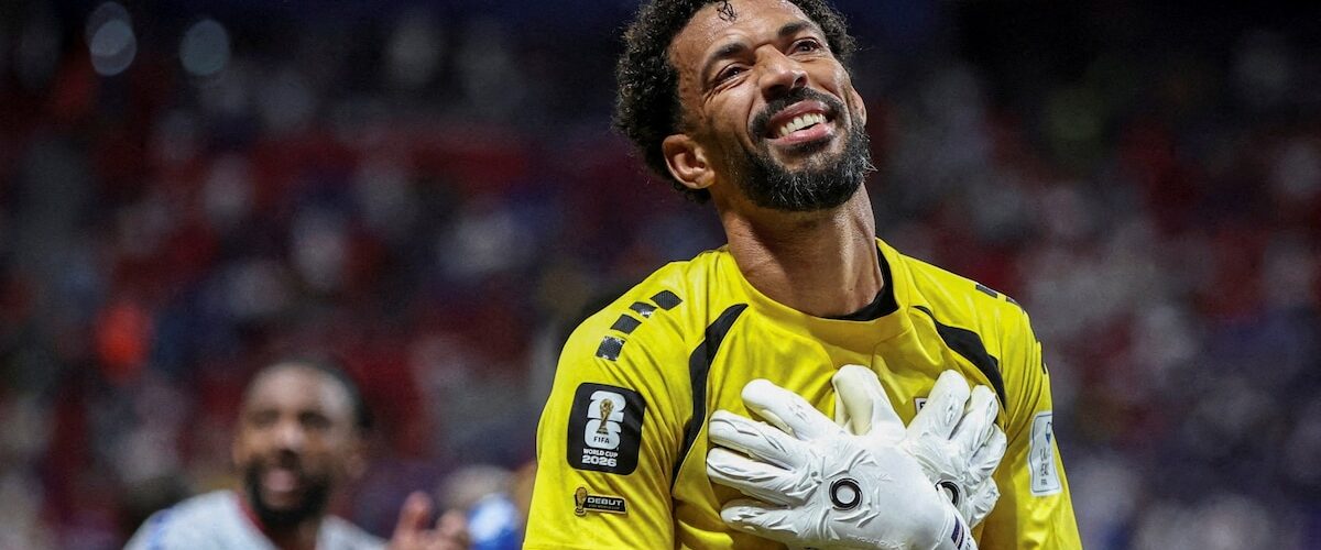 Descubre cómo Vozinha, el arquero de Cabo Verde, sorprendió a grandes selecciones y su futuro en el fútbol.