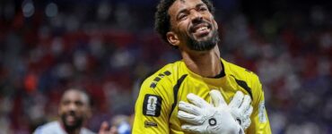 Descubre cómo Vozinha, el arquero de Cabo Verde, sorprendió a grandes selecciones y su futuro en el fútbol.
