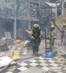 Un incendio en un complejo abandonado de Monterrey destaca la importancia de la rápida respuesta de los servicios de emergencia.