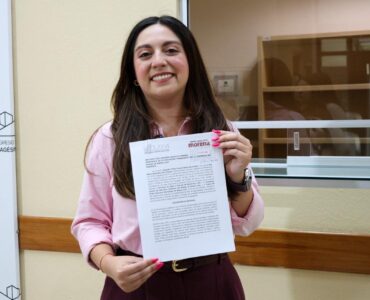 La activista Greta Barra lleva su reclamo por agua al Congreso, demandando acciones inmediatas ante la crisis hídrica actual.