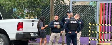 La policía de San Nicolás y la fiscalía realizan operativo tras la sustracción de dos menores en un incidente alarmante.