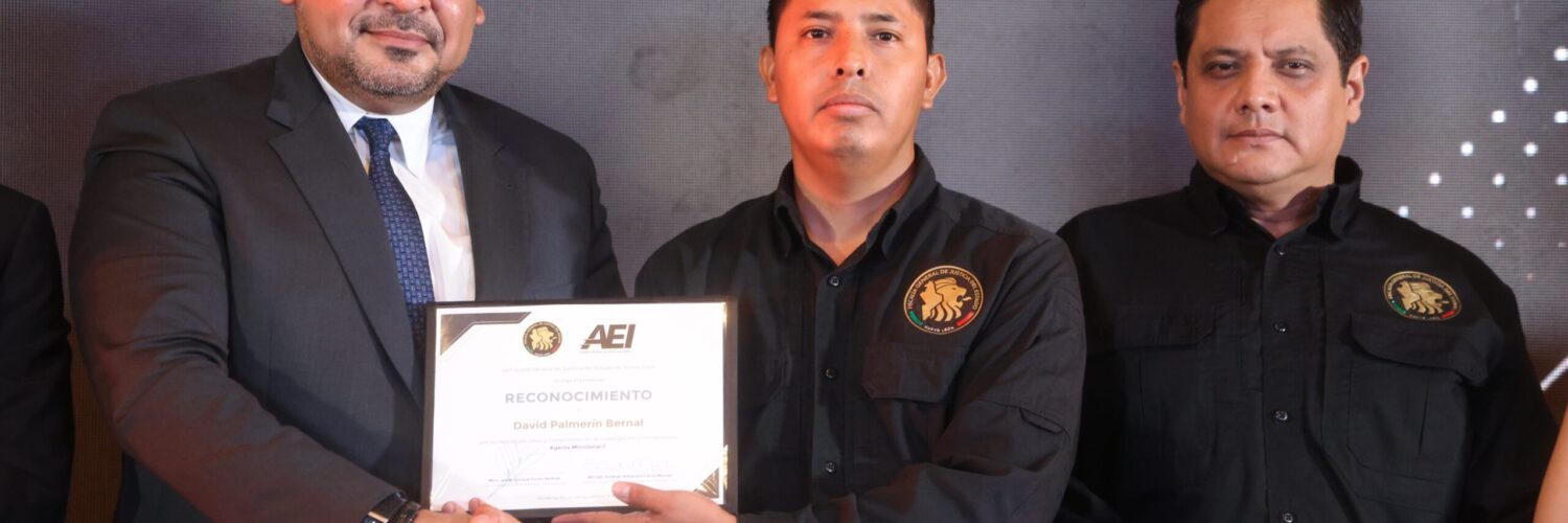 La Fiscalía de Nuevo León resalta la labor de los agentes de investigación en el Día del Agente, un tributo significativo.