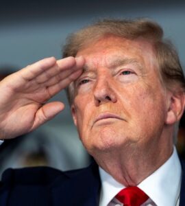 Medidas financieras de EE. UU. afectan el comercio global mientras se busca aislar a Irán por instrucciones de Trump.