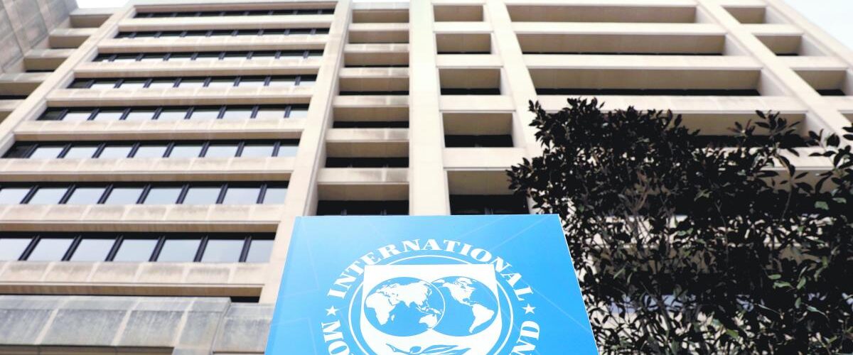 La directora del FMI destaca que la economía mundial atraviesa la crisis energética de forma más efectiva de lo previsto.