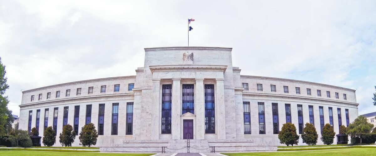 El aumento en las tasas podría ser decisivo para frenar la inflación. Los inversores observan con atención la reunión de la Fed.
