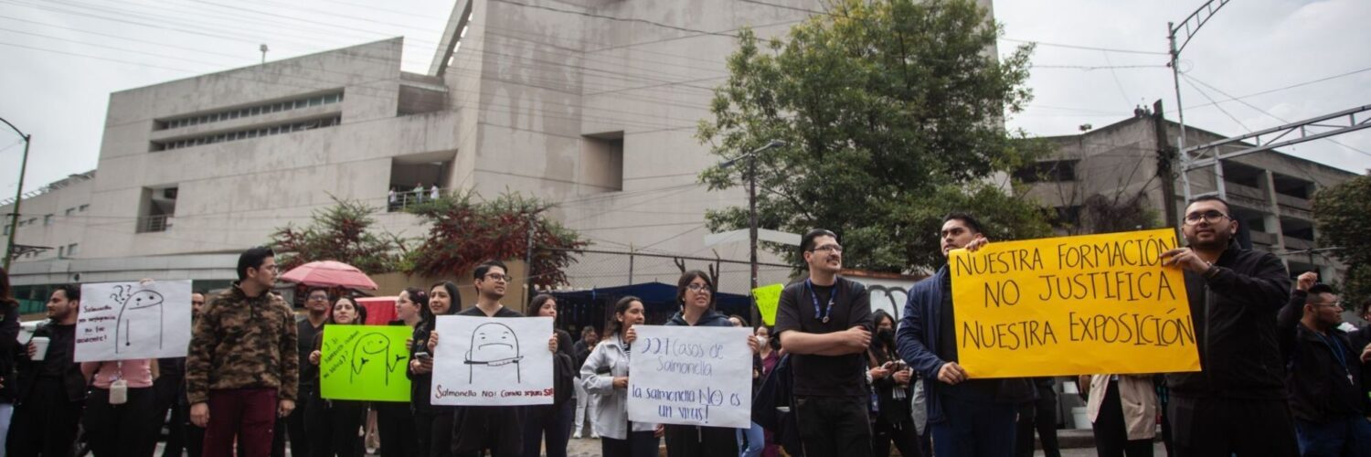 La Secretaría de Salud toma medidas urgentes tras brote de salmonela, incluyendo reembolsos a médicos y otros acuerdos.