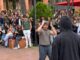 Descubre qué son las batallas, poses y emotes que se han vuelto esenciales para los jóvenes de hoy.
