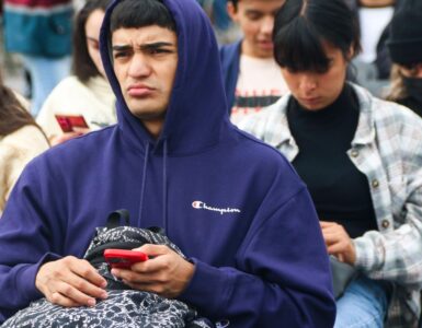 Descubre cómo este programa otorga 5 mil pesos en apoyos para jóvenes en la CDMX durante 2026.