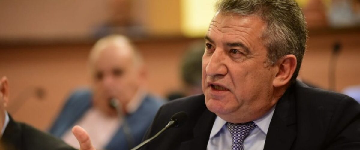 La Justicia de Entre Ríos ordena la detención del exgobernador Sergio Urribarri, quien será trasladado a la cárcel de Paraná.