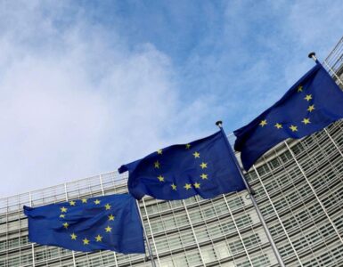 La inflación en la zona euro alcanza un 3.8% anual, una cifra alarmante por la turbulenta situación geopolítica.