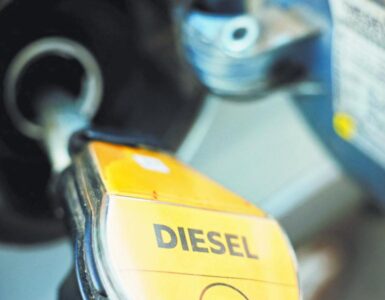 El subsidio al diésel en México ha aumentado a 2.63 pesos por litro, generando repercusiones en la economía nacional.
