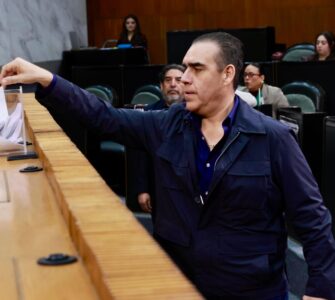 Heriberto Treviño Cantú impulsa elevar las multas por allanamiento para fortalecer la legislación en su estado.