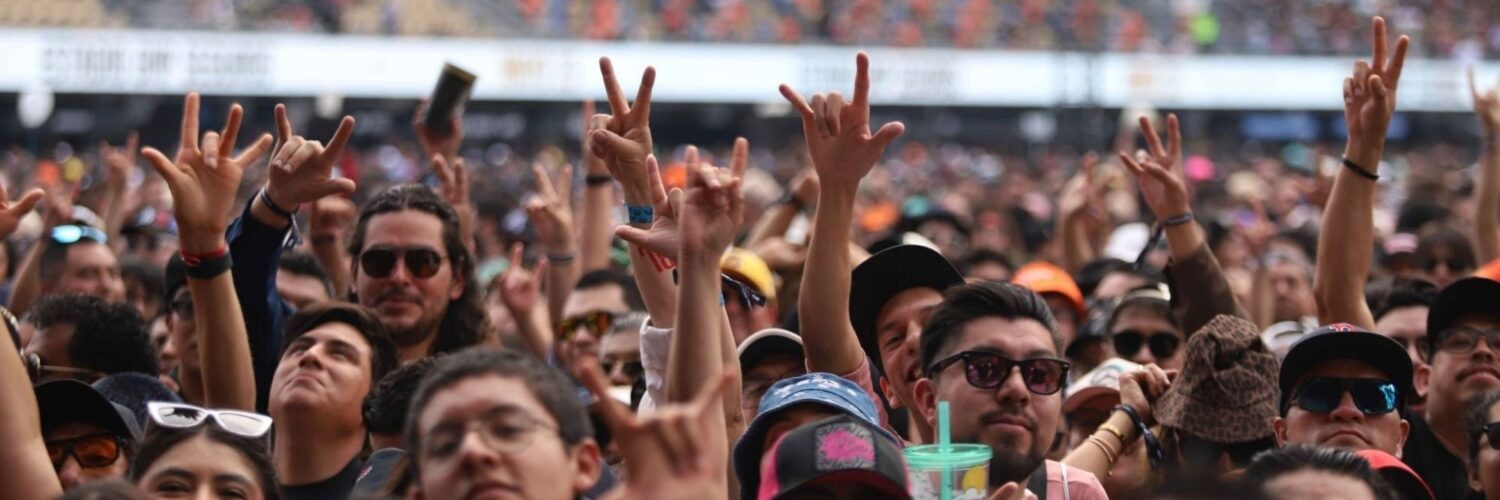 El 11 de septiembre se reconoce como el Día del Rocanrol Mexicano, destacando la influencia de Caifanes en la música.